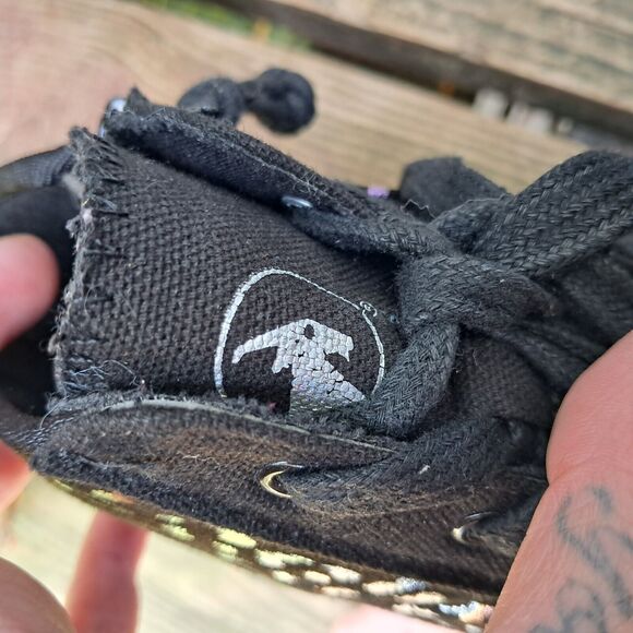 BILLY Footwear Kid Haring Hi-Top Sneaker Black Iridescent Cheetah 5 Adaptive Zip - Picture 8 of 8